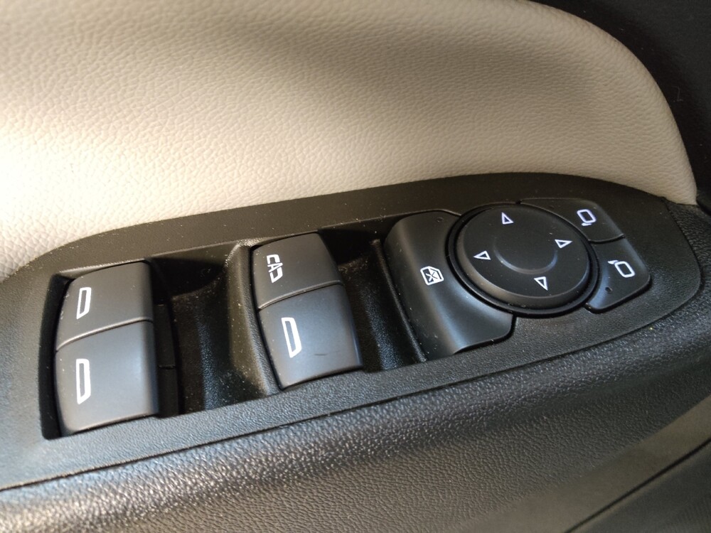 2023 Chevrolet Equinox in Charlotte, NC 28213 - 18124096 32