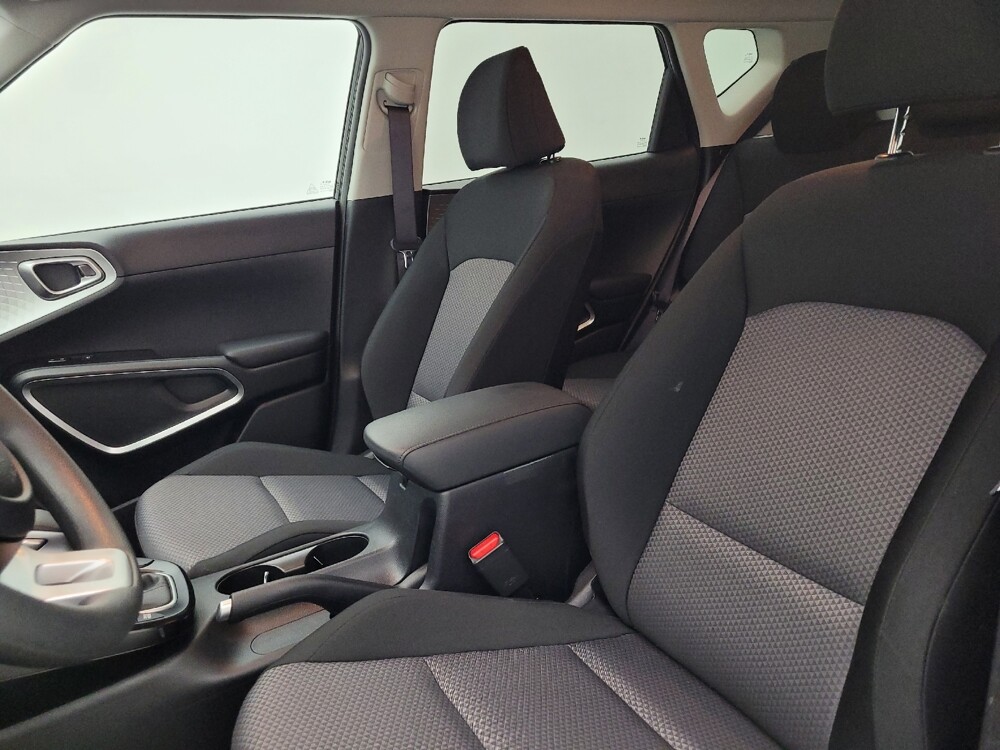 2025 Kia Soul in Fayetteville, NC 28304 - 18124097 17