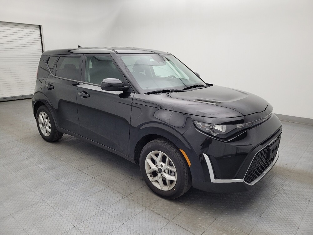 2025 Kia Soul in Fayetteville, NC 28304 - 18124097 11