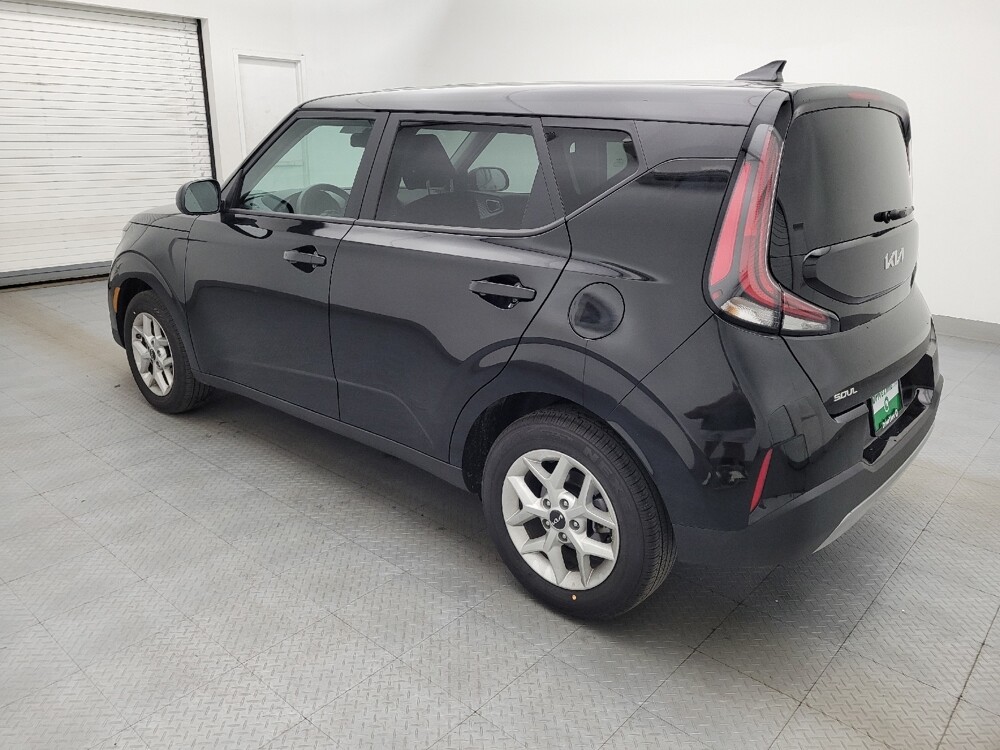 2025 Kia Soul in Fayetteville, NC 28304 - 18124097 3