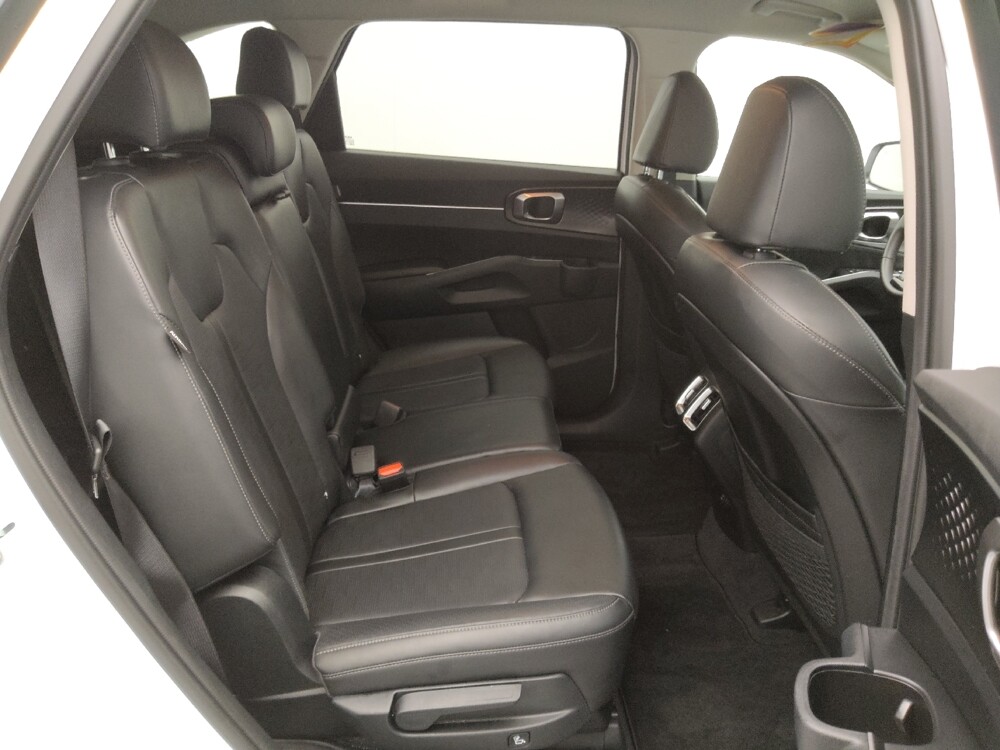 2024 Kia Sorento in Topeka, KS 66611 - 18124102 19