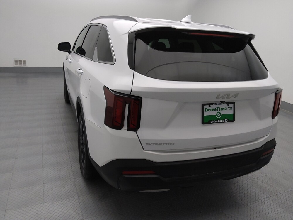 2024 Kia Sorento in Topeka, KS 66611 - 18124102 6