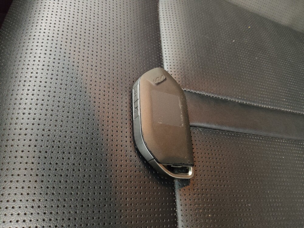 2024 Kia Sorento in Topeka, KS 66611 - 18124102 32