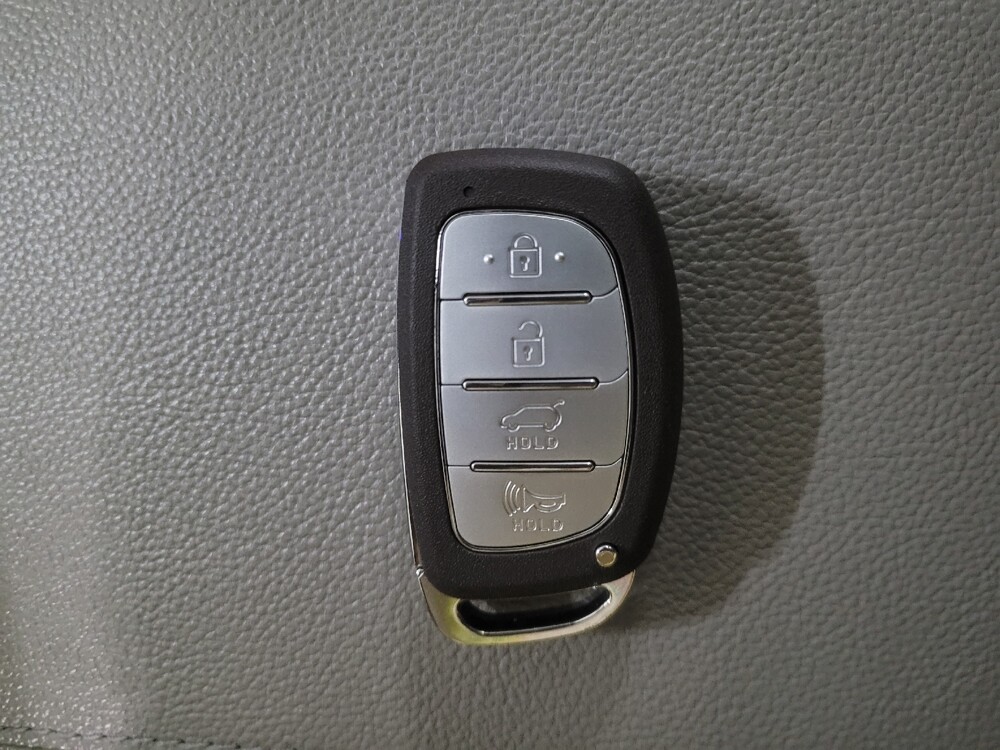 2018 Hyundai Tucson in Birmingham, AL 35215 - 18124106 32