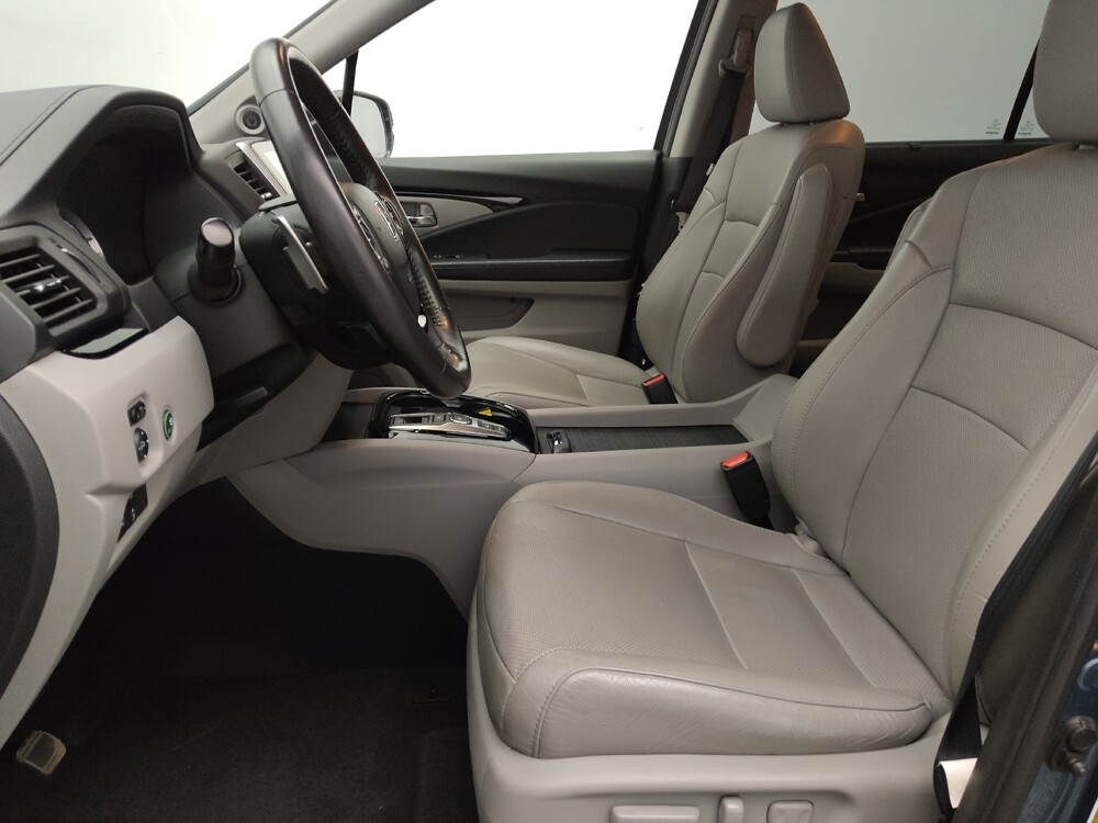 2017 Honda Pilot in Mobile, AL 36606 - 18124111 17