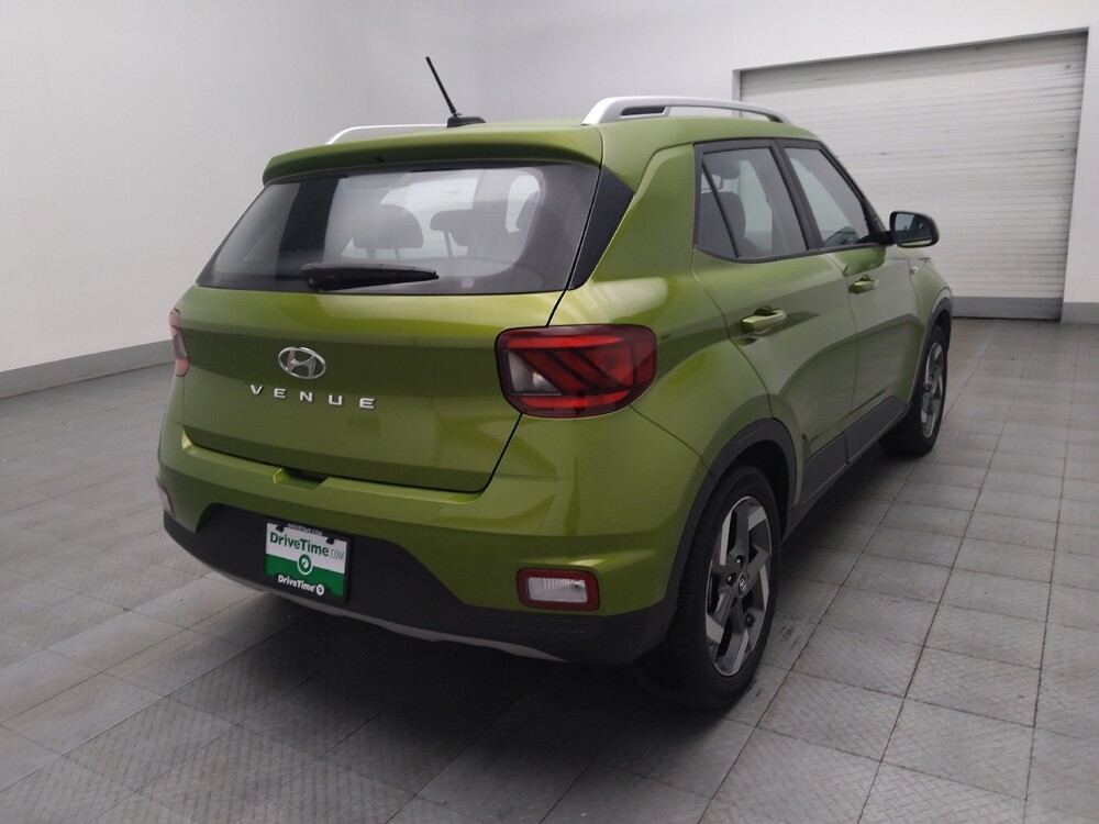 2024 Hyundai Venue in Marietta, GA 30062 - 18124112 9