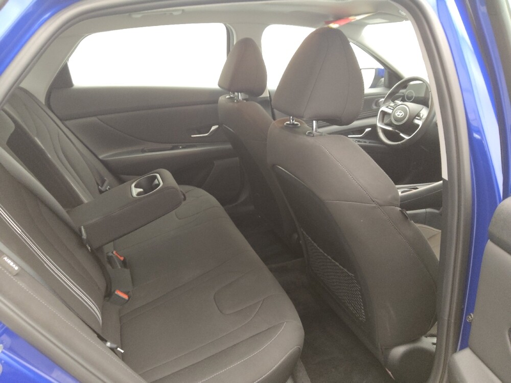 2025 Hyundai Elantra in Wichita, KS 67207 - 18124114 19