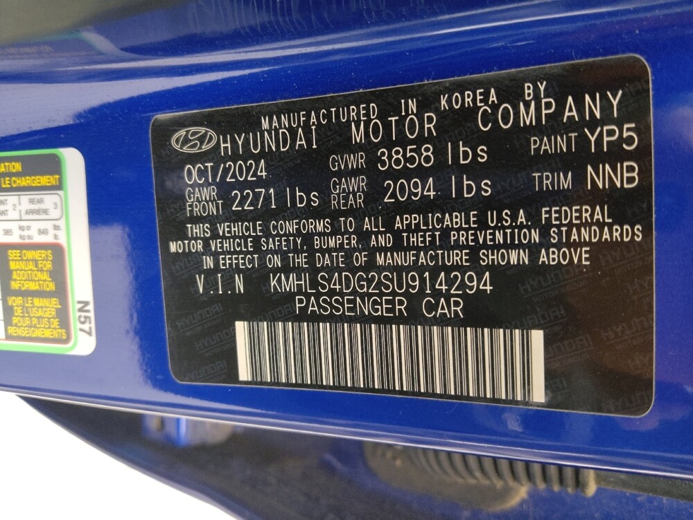 2025 Hyundai Elantra in Wichita, KS 67207 - 18124114 33