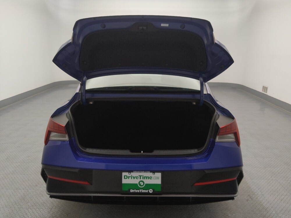 2025 Hyundai Elantra in Wichita, KS 67207 - 18124114 29