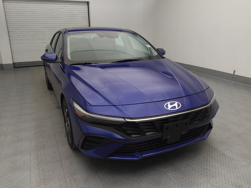 2025 Hyundai Elantra in Wichita, KS 67207 - 18124114 14