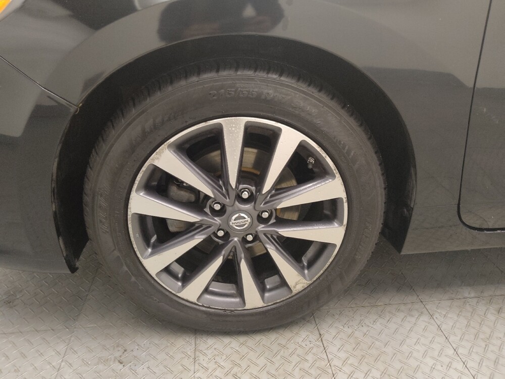 2017 Nissan Altima in Lombard, IL 60148 - 18124115 31