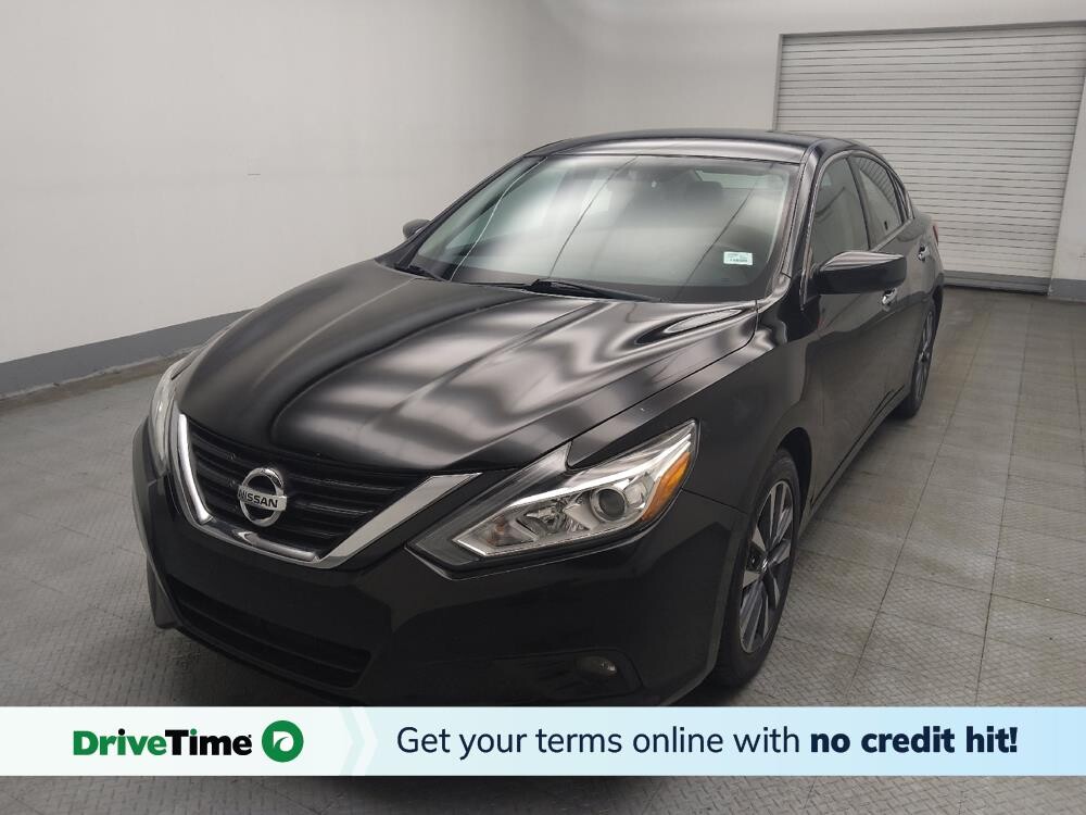 2017 Nissan Altima in Lombard, IL 60148 - 18124115