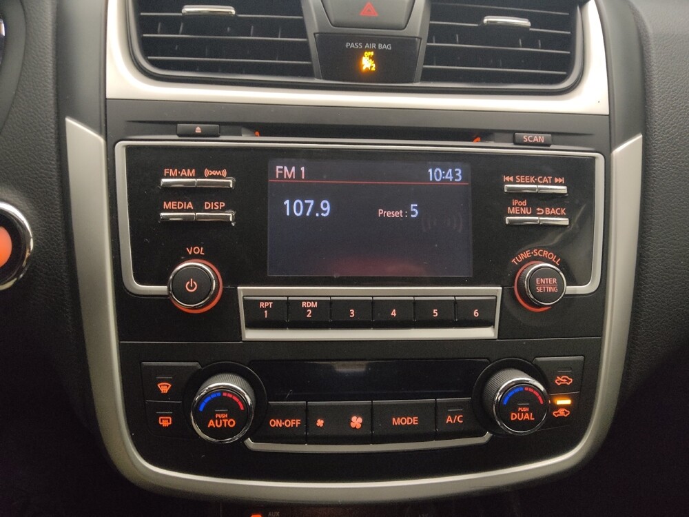 2017 Nissan Altima in Lombard, IL 60148 - 18124115 25