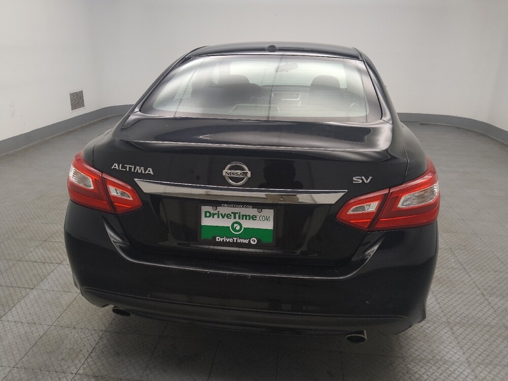 2017 Nissan Altima in Lombard, IL 60148 - 18124115 7