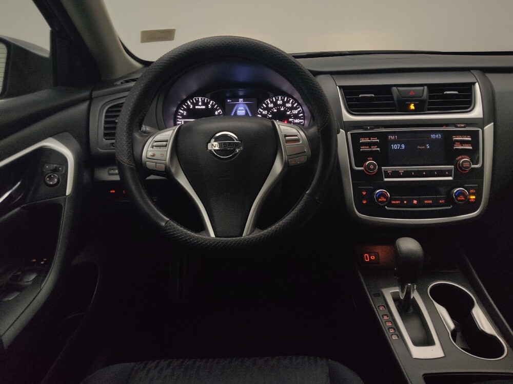 2017 Nissan Altima in Lombard, IL 60148 - 18124115 22