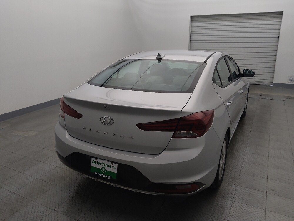 2020 Hyundai Elantra in Houston, TX 77060 - 18124117 7