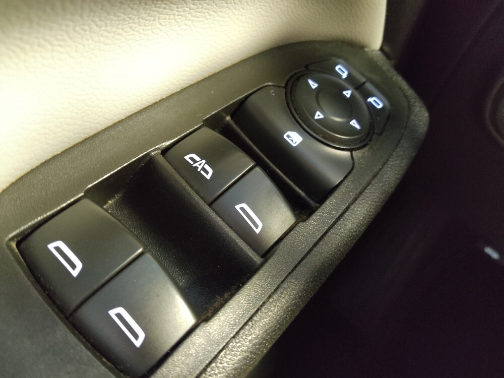 2021 Chevrolet Equinox in Mesa, AZ 85210 - 18124122 27