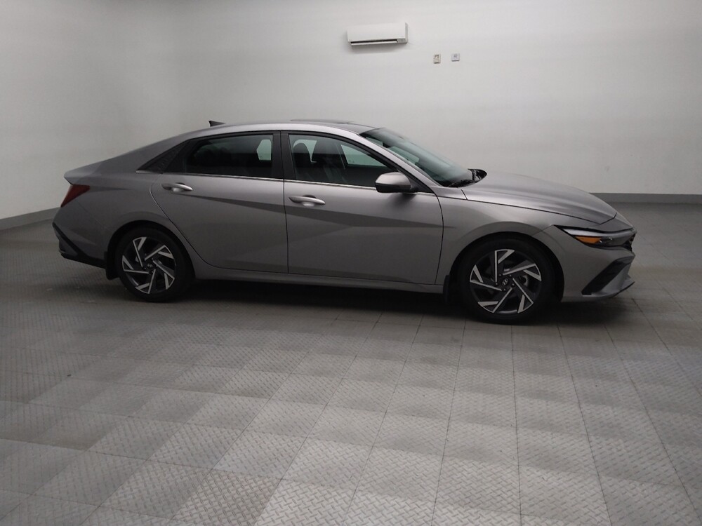 2025 Hyundai Elantra in Arlington, TX 76011 - 18124128 11