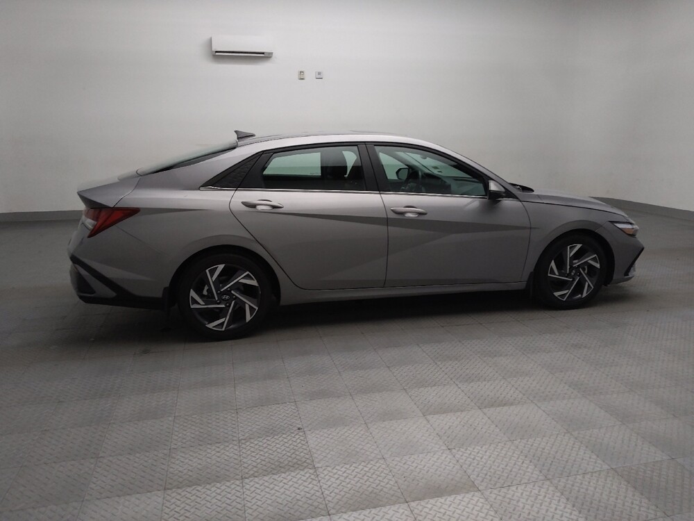 2025 Hyundai Elantra in Arlington, TX 76011 - 18124128 10