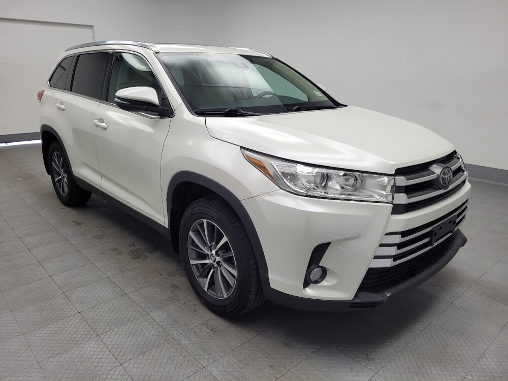 2019 Toyota Highlander in Memphis, TN 38128 - 18124141 13