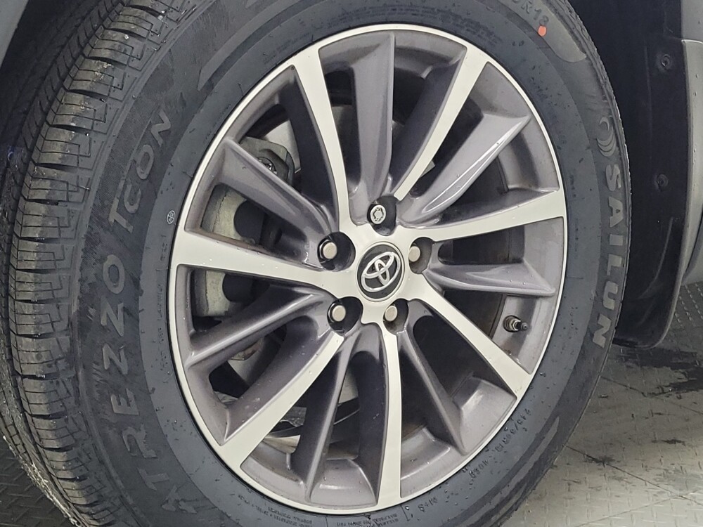 2019 Toyota Highlander in Memphis, TN 38128 - 18124141 31