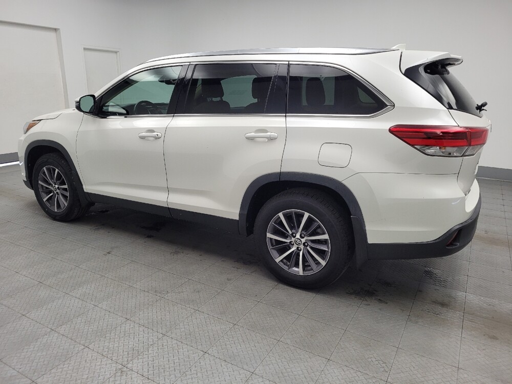 2019 Toyota Highlander in Memphis, TN 38128 - 18124141 3