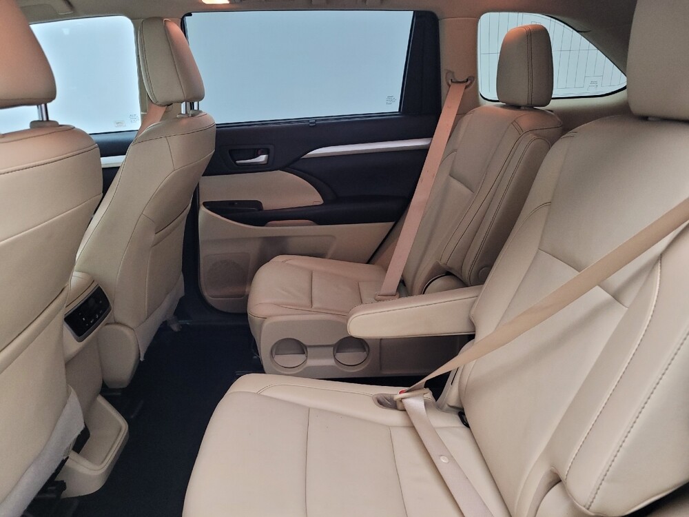 2019 Toyota Highlander in Memphis, TN 38128 - 18124141 18
