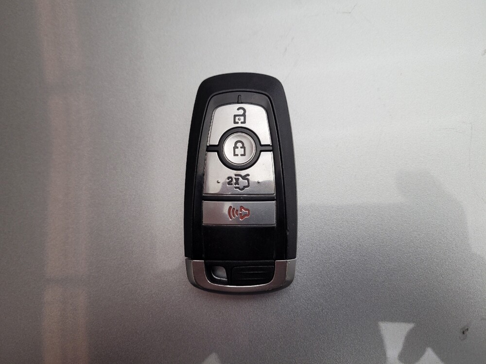 2020 Ford Fusion in Fresno, CA 93726 - 18124143 32