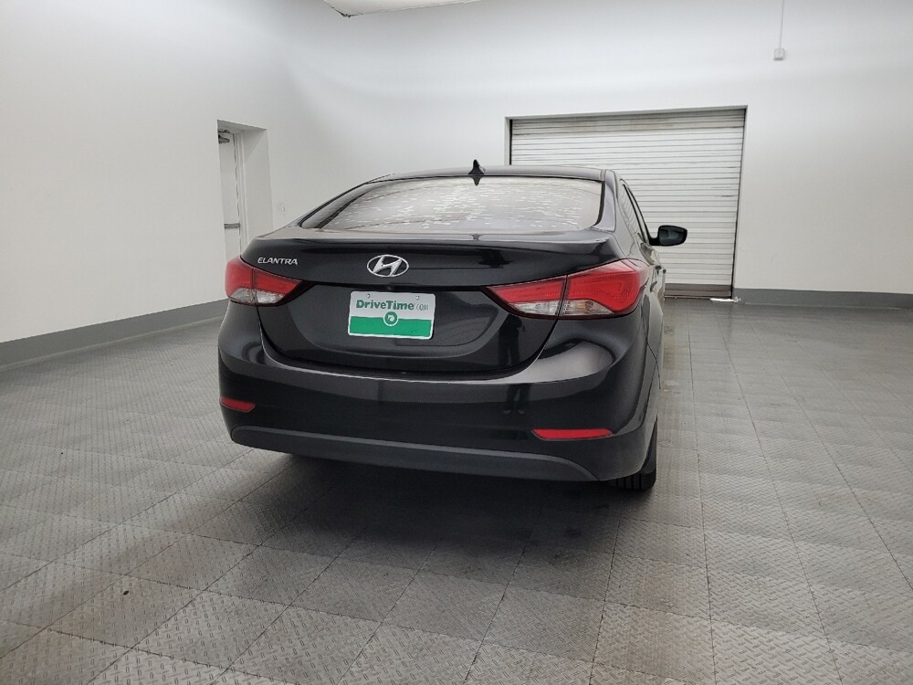 2016 Hyundai Elantra in Tucson, AZ 85705 - 18124148 7