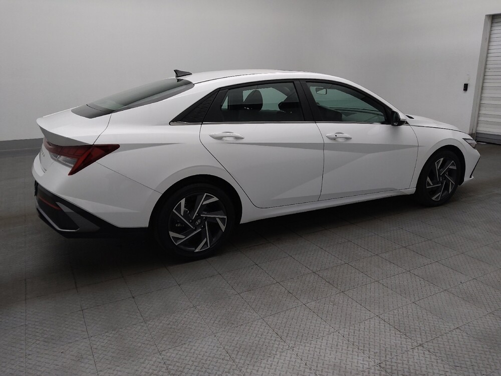 2025 Hyundai Elantra in Jacksonville, FL 32210 - 18124158 10