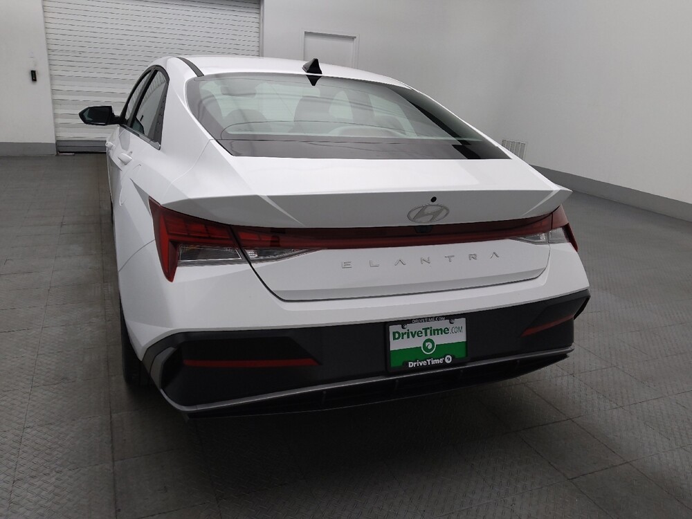 2025 Hyundai Elantra in Jacksonville, FL 32210 - 18124158 6
