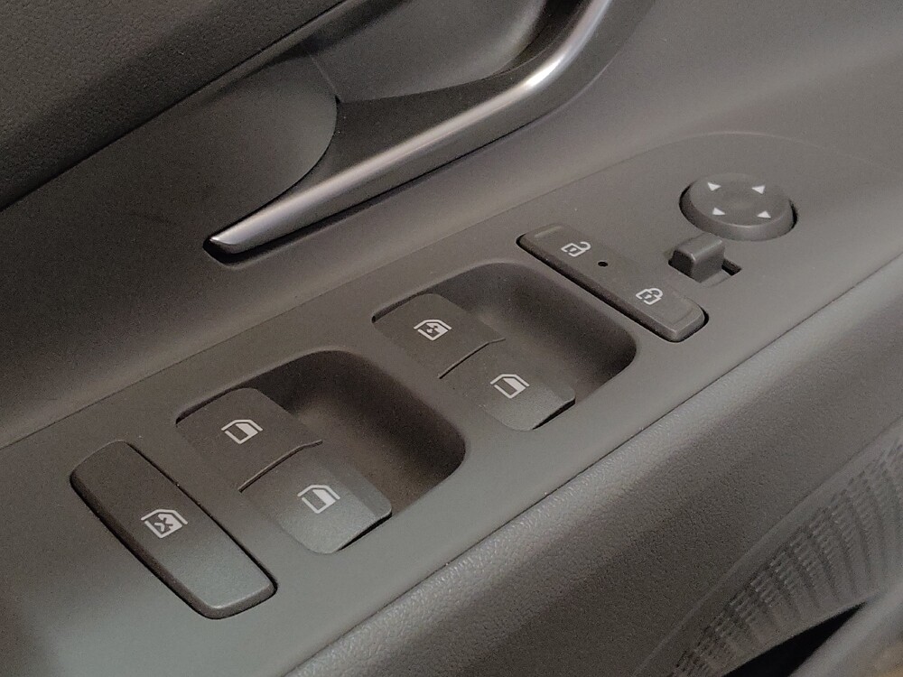 2025 Hyundai Elantra in Jacksonville, FL 32210 - 18124158 27