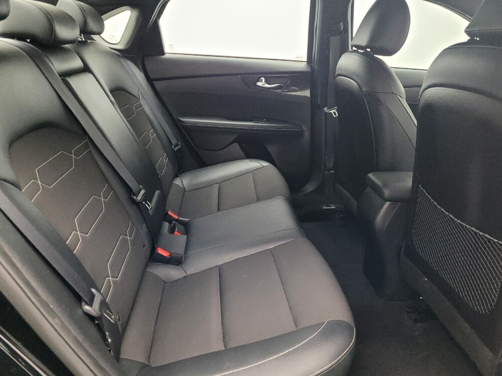 2023 Kia Forte in Jacksonville, FL 32210 - 18124159 19