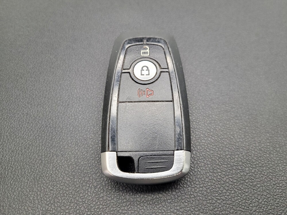 2020 Ford Escape in Las Vegas, NV 89102 - 18124165 32