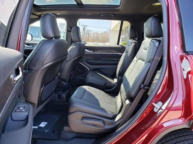 2026 Jeep Grand Cherokee L in Bedford, OH 44146 - 18124176 8