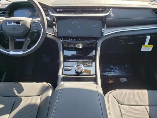 2026 Jeep Grand Cherokee L in Bedford, OH 44146 - 18124176 9