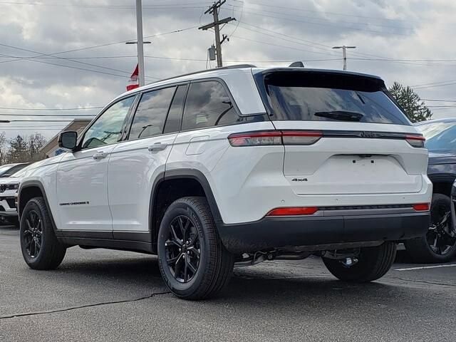 2026 Jeep Grand Cherokee in Bedford, OH 44146 - 18124178 3