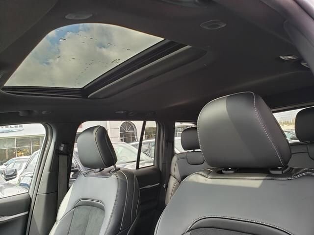 2026 Jeep Grand Cherokee in Bedford, OH 44146 - 18124178 7