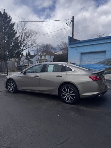 2024 Chevrolet Malibu in Eastpointe, MI 48021 - 18124211 8
