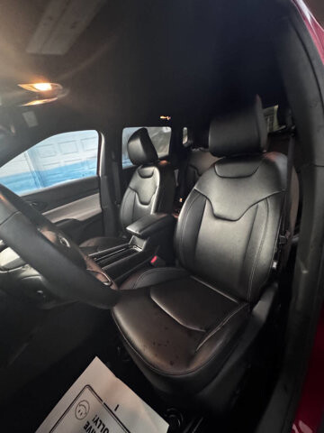 2025 Jeep Compass in Eastpointe, MI 48021 - 18124213 8
