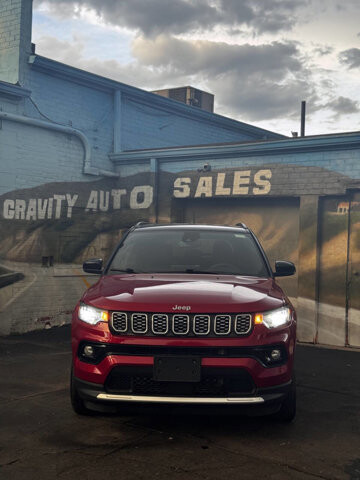 2025 Jeep Compass in Eastpointe, MI 48021 - 18124213 3