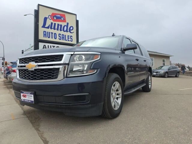 2019 Chevrolet Suburban in Wadena, MN 56482 - 18124222