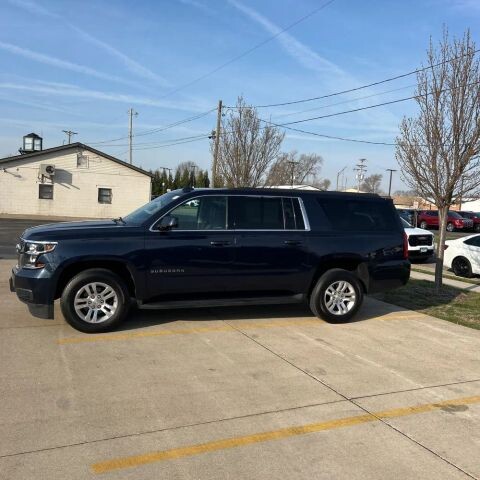 2019 Chevrolet Suburban in Wadena, MN 56482 - 18124222 4