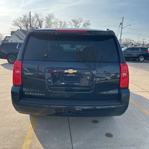 2019 Chevrolet Suburban in Wadena, MN 56482 - 18124222 7