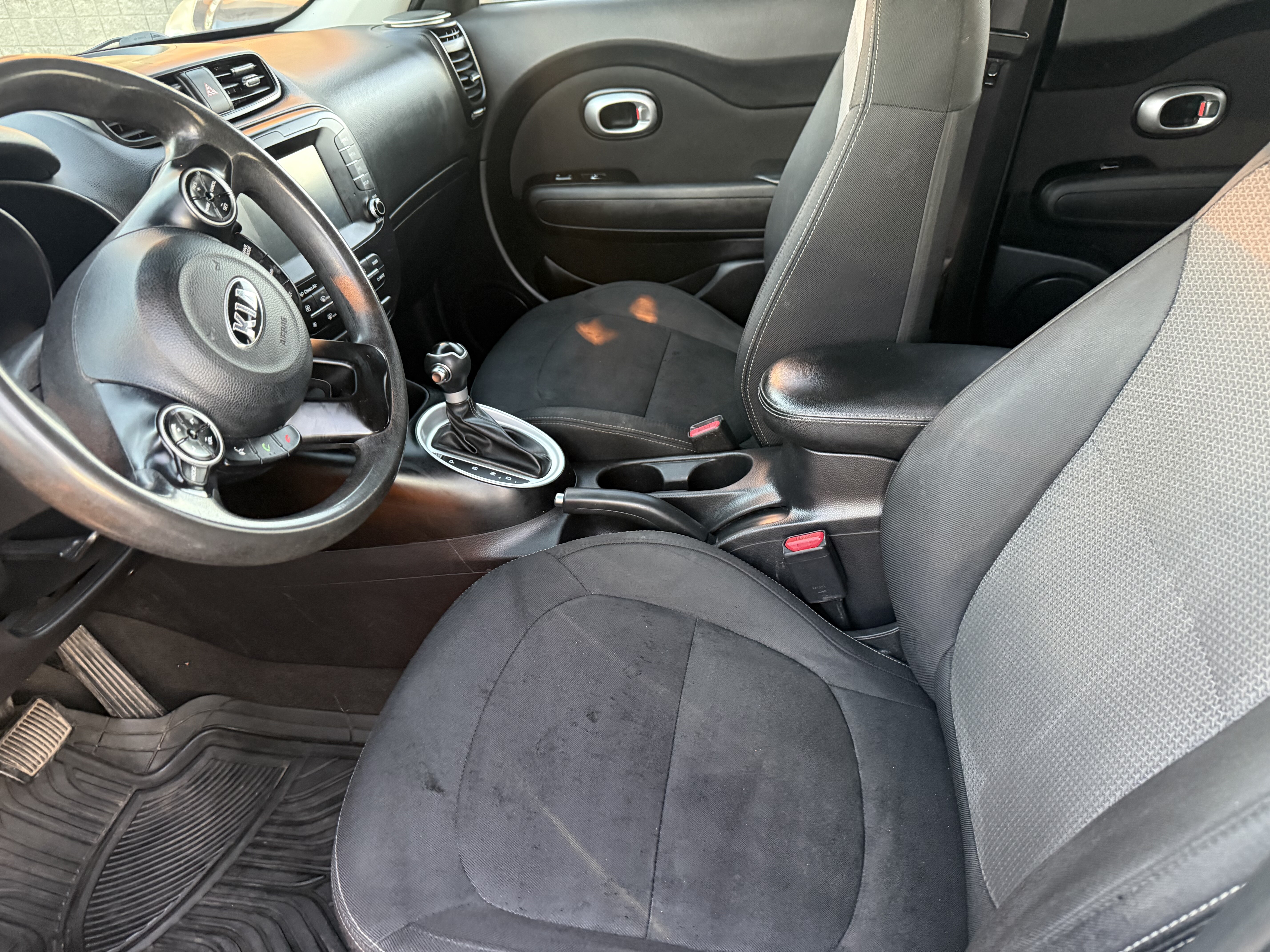 2018 Kia Soul in Phoenix, AZ 85022 - 18124226 9
