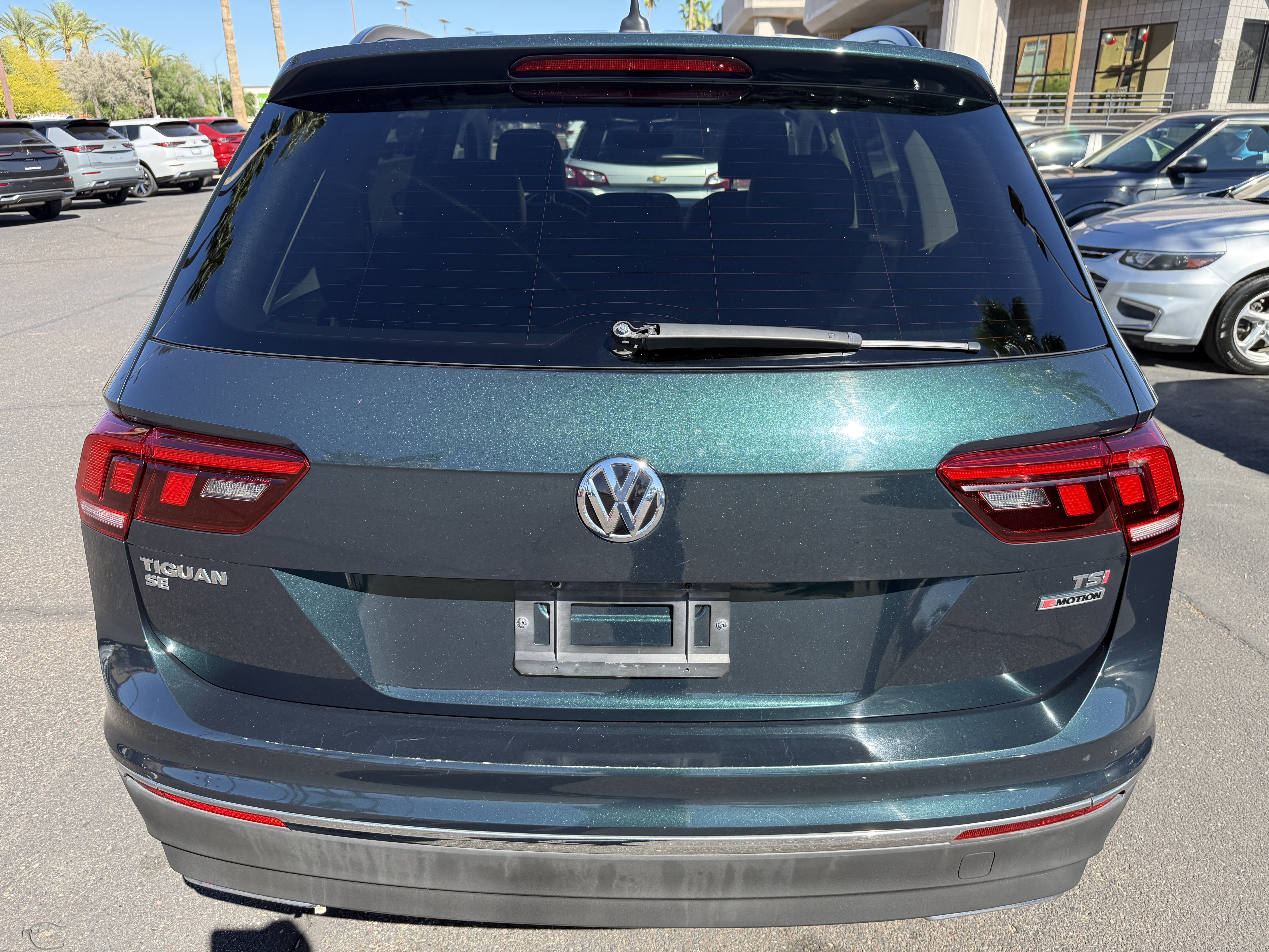 2018 Volkswagen Tiguan in Phoenix, AZ 85022 - 18124227 5