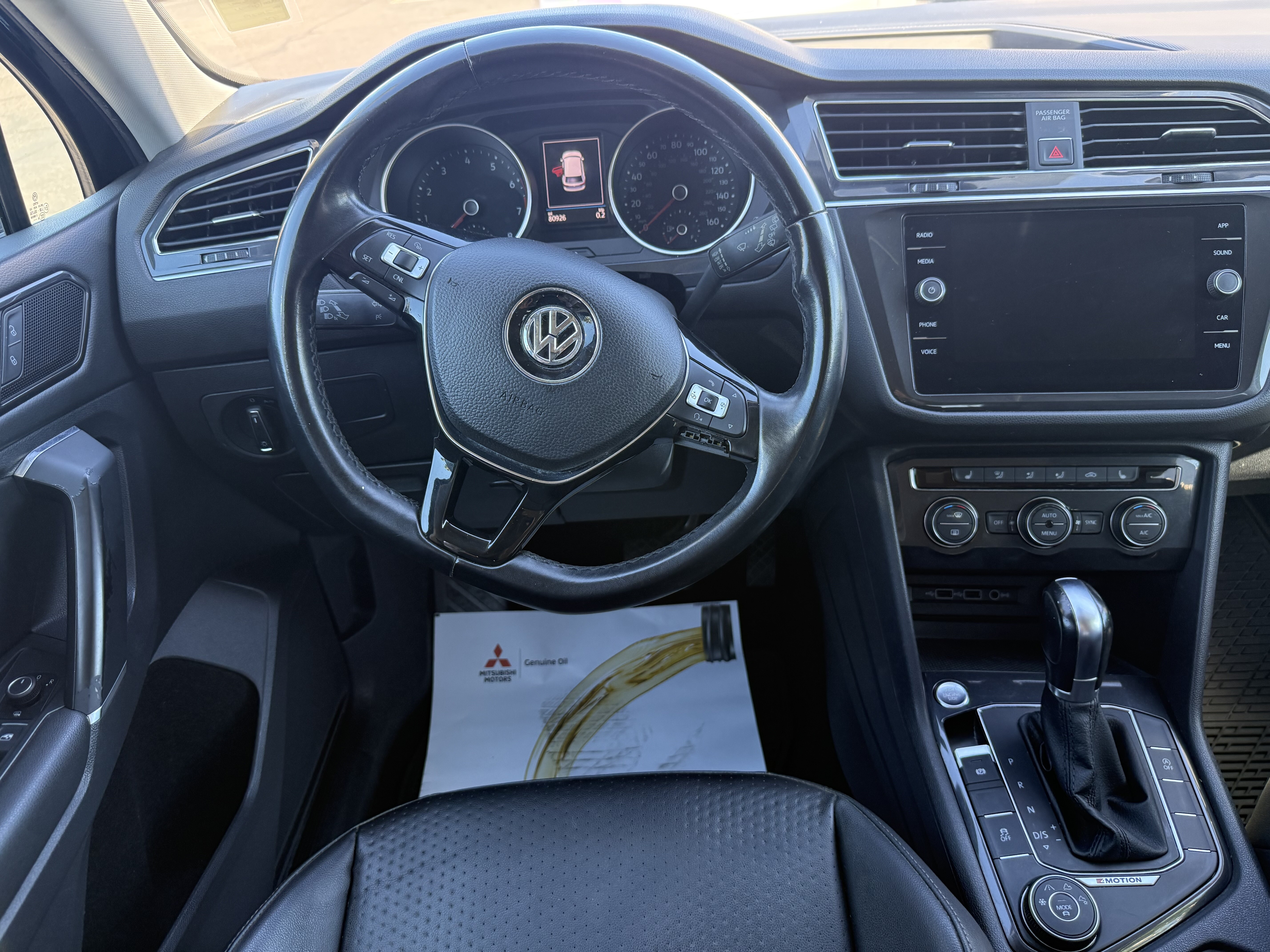 2018 Volkswagen Tiguan in Phoenix, AZ 85022 - 18124227 7