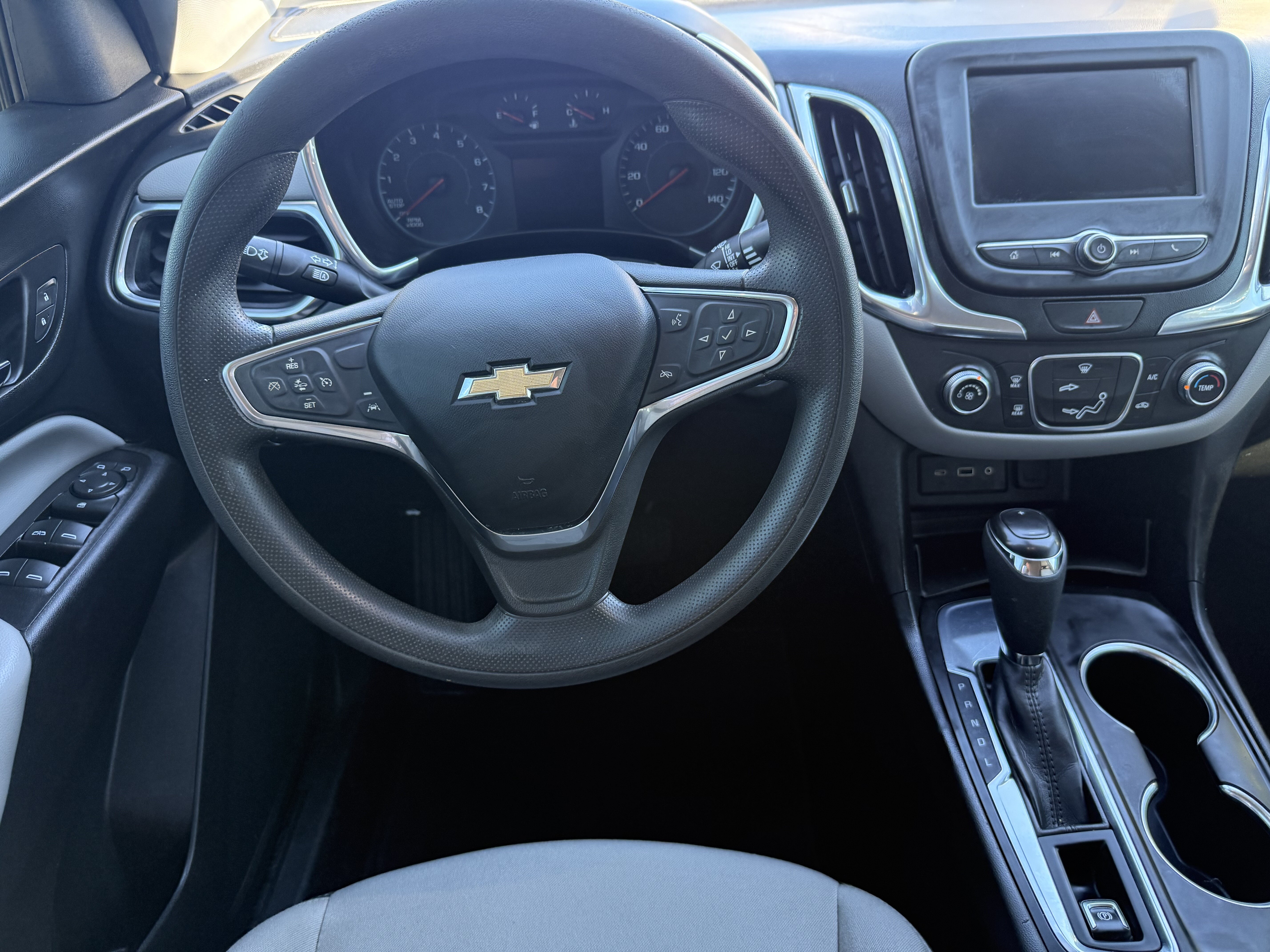 2021 Chevrolet Equinox in Phoenix, AZ 85022 - 18124228 7