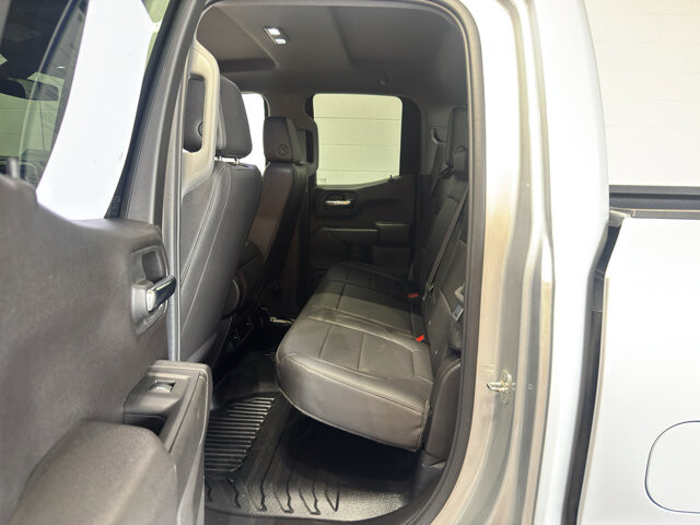 2021 Chevrolet Silverado 1500 in Burlington, WI 53105 - 18124230 10