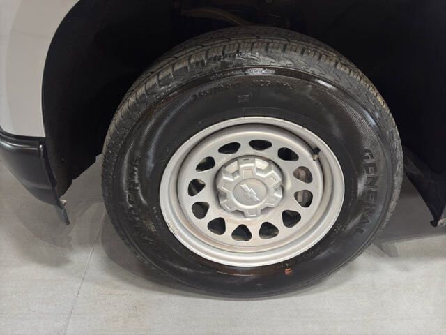 2021 Chevrolet Silverado 1500 in Burlington, WI 53105 - 18124230 9